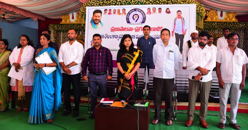 అంగన్వాడీలకు ఆక్వా గార్డ్ యంత్రాల పంపిణీ  దివ్యాంగుడికి వీల్ చైర్ అందజేత  ఆకట్టుకున్న వివిధ ప్రభుత్వ శాఖల స్టాళ్లు